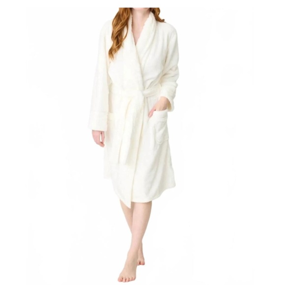NEW PJ Salvage Luxe Plush Solid Ivory Robe - MEDIUM - Picture 1 of 2